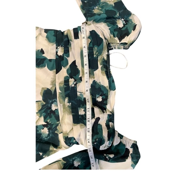 Abercrombie & Fitch Warm Green and Cream Tones Bodycon Dress with Puff Sleeves - Picture 9 of 10